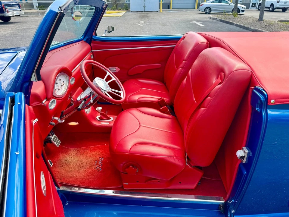 Ford Street Rod 1948 convertible personalizado Foto 4 de 4