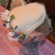 Vintage MCM Fascinator Bird Cage Veil Beige Faux Flowers Cream