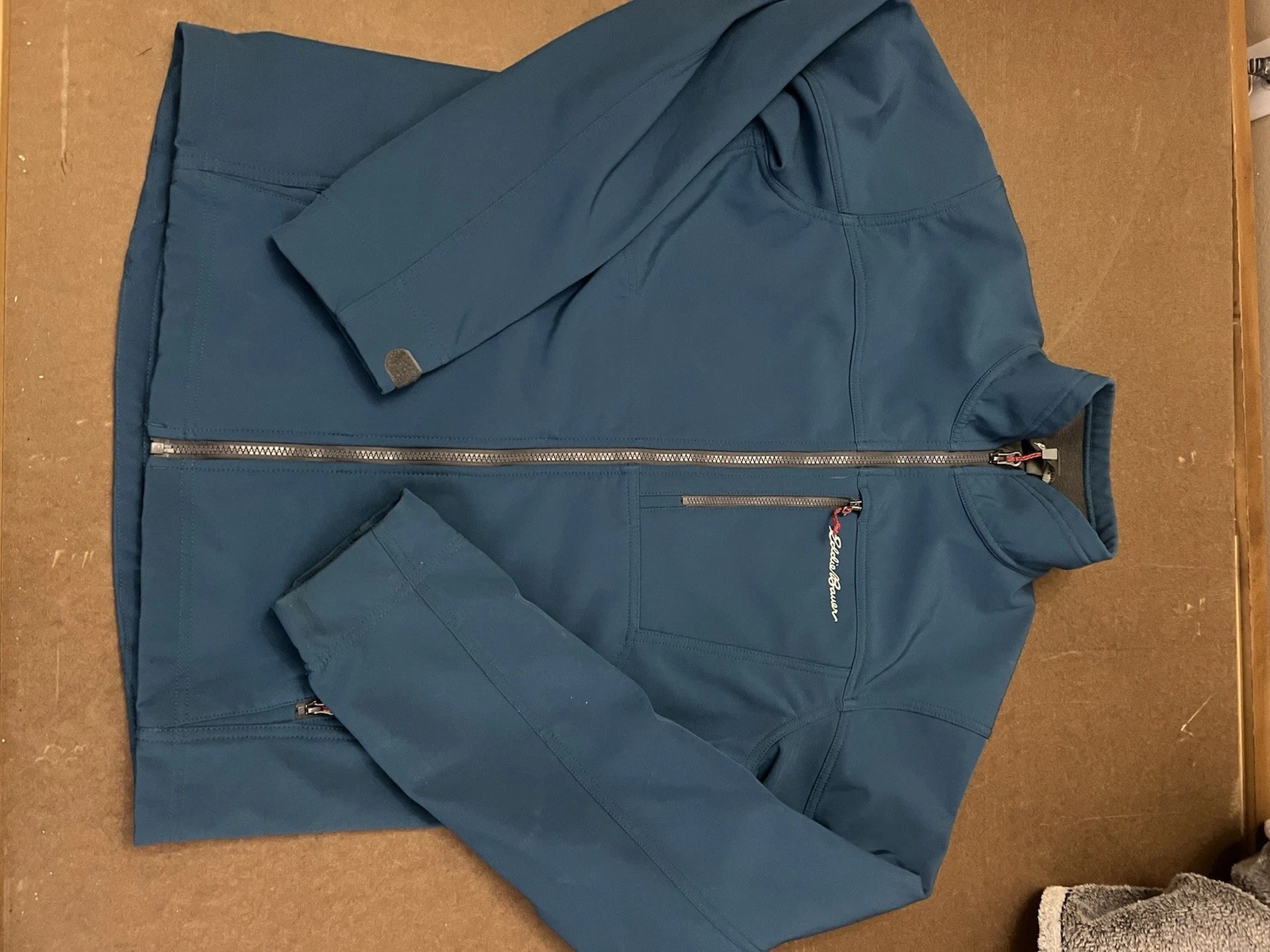 Eddie Bauer Men's Jacket
Opens in a new window or tab