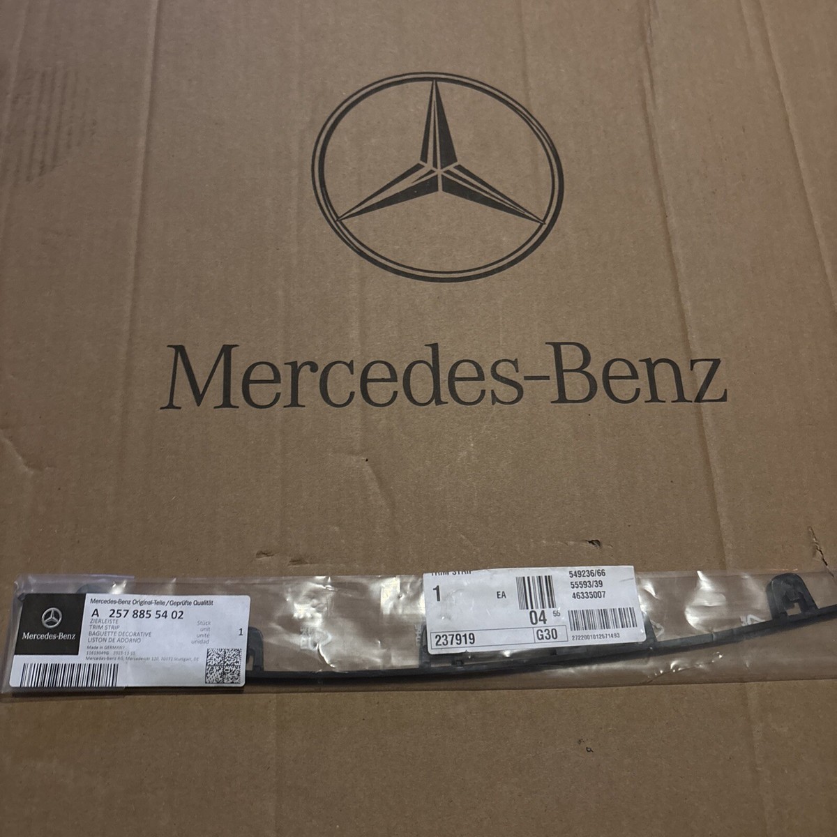MB CLS C257 Front Right Bumper Side Trim Strip A2578855402 NEW
