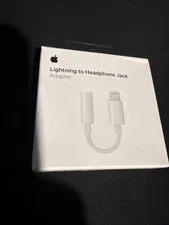 Apple MMX62AM/A 3.5mm Audio Adapter Quantity of 2