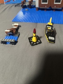 LEGO 4856 Spider-Man 2 Doc Ock's Hideout Vintage set 99% No Minifigures READ