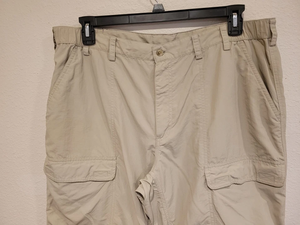 Pantalones cortos de senderismo convertibles de carga White Sierra para hombre L 38/30. 100% Nylon. Foto 2 de 4