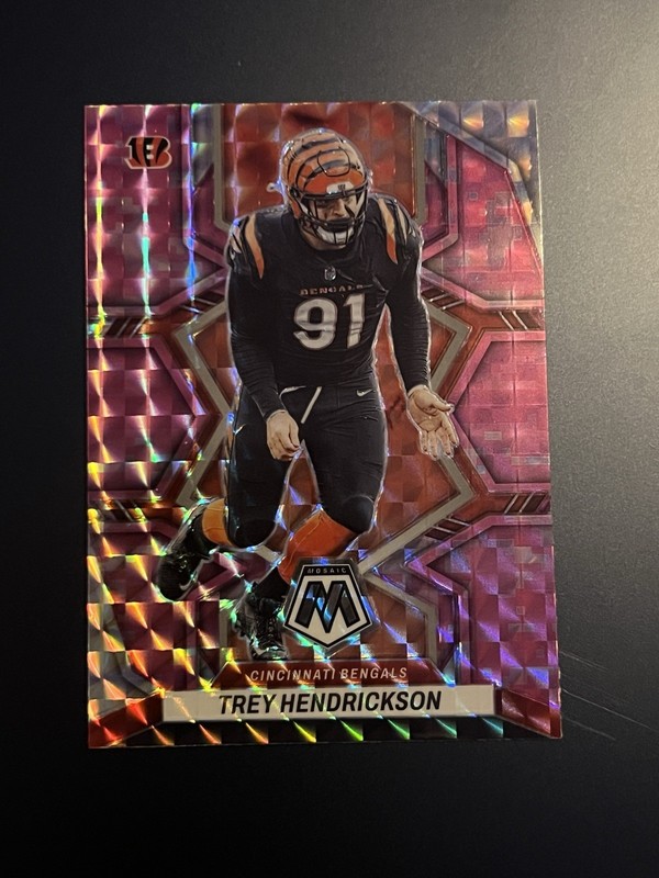 2022 Panini Mosaic - Trey Hendrickson #44 Camo Pink Mosaic Prizm Bengals