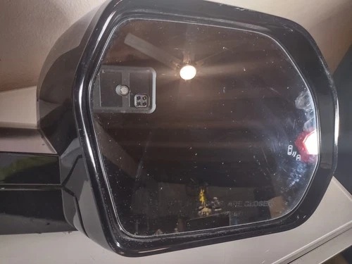  Toyota Tundra 2022-2024 RH side view mirror /blind spot and camera OEM Toyota