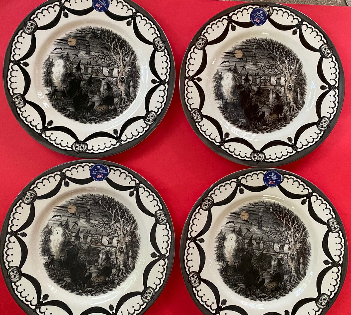  Stafford お皿　ハロウィン　魔女 Royal Stafford Halloween Coven Dinner Plates Witches Brew Haunted