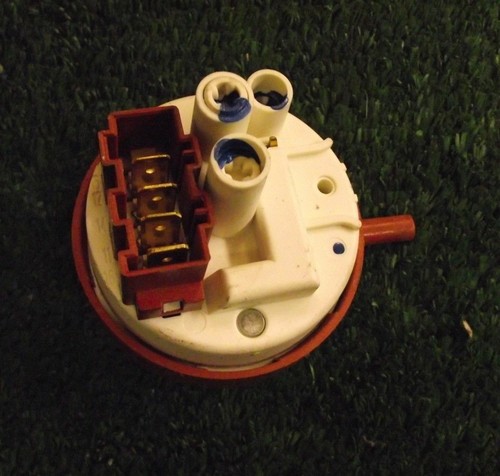 Washing Machine HOTPOINT WML520P UK B  Pressure switch