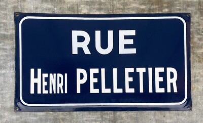 Rue Henri Pelletier: Altes Straßenemailschild.
