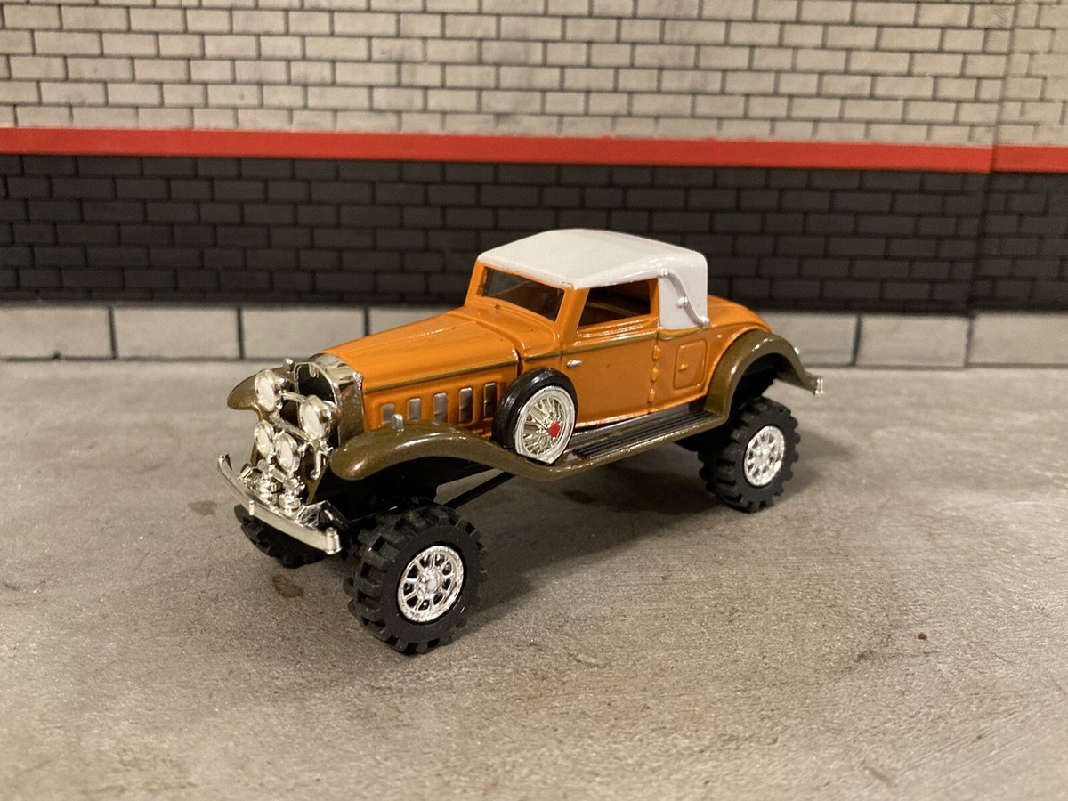 1931 Cadillac V16 Off Road Car 4x4 Lifted Custom 1/64 Diecast