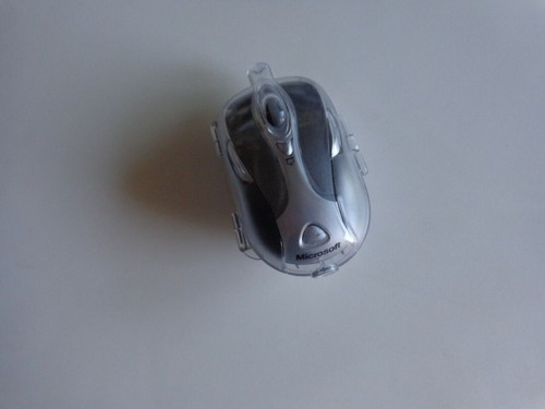 Microsoft Wireless Notebook Prsenter Mouse 8000 (9DR-00002) - Picture 8 of 9