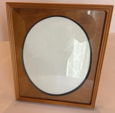 Vintage Fetco International Hand Crafted Wood Oval Frame Elegant Inner 9x7” 1995