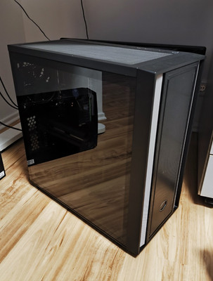Cooler Master MasterBox 600 Gaming-PC i5-9500 16GB RX 5700 1,5TB SSD RGB