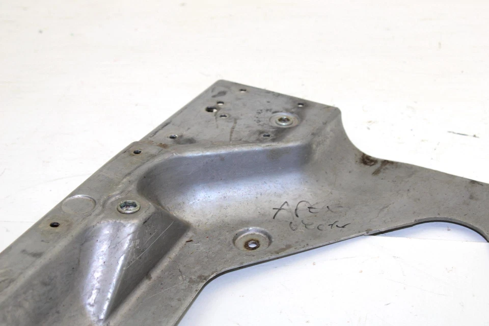 Yamaha Apex GT 2006 OEM marco trasero refuerzo 8FA-W2199-10-00 SY120 Foto 2 de 4