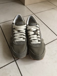 khaki trainers size 5