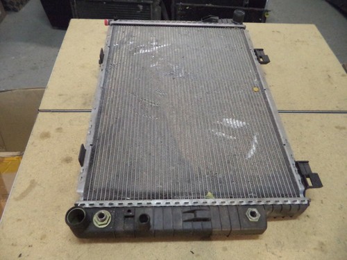 Kühler Mercedes Behr 2025003203 21.853 850 851 852 853 854 855 401 402 D9008