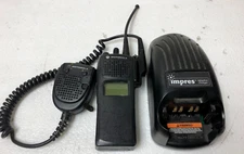 Motorola XTS 2500 Two-Way Digital Radio H46UCD9PW5BN 700-800 MHZ w/ Accessories