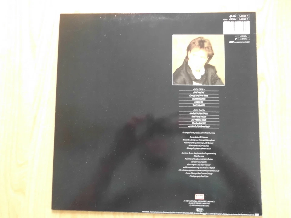 CLIFF RICHARD LP: ALWAY GUARANTEED (EUROPE;EMI 1C 064-74 6705 1) - Bild 2 von 2