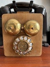 telefono vintage a parete