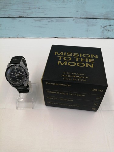 MISSION TO THE MOON Model SO33M102 111 OMEGA SWATCH