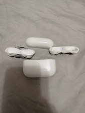Apple AirPod pro Gen 1 case for parts with internals -READ DESCRIPTION    