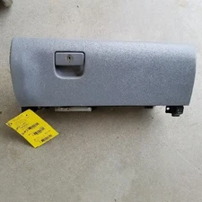 TUNDRA    2011 Glove Box 258627