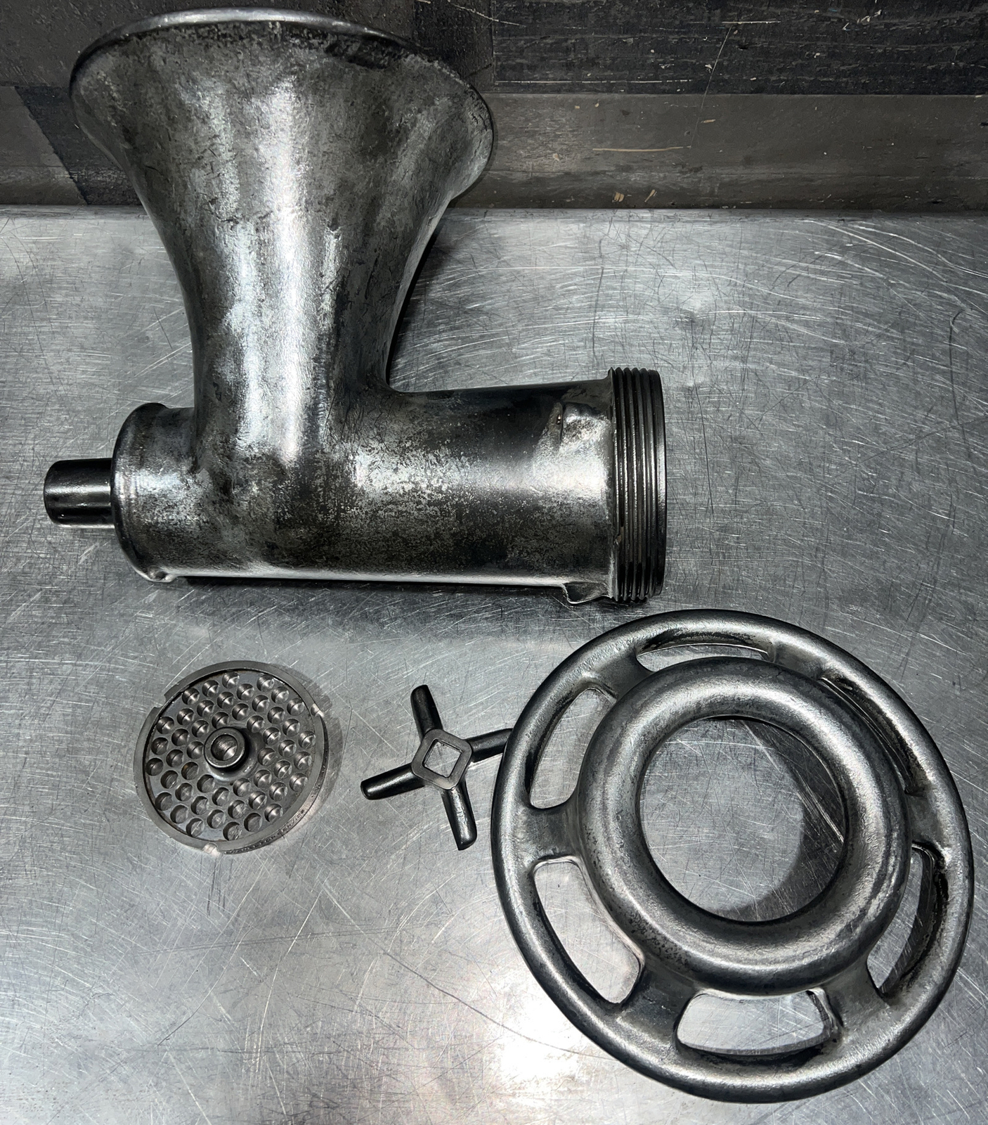 Genuine Vintage Hobart 4332 Size 32 Meat Grinder Head. Bowl & Cylinder