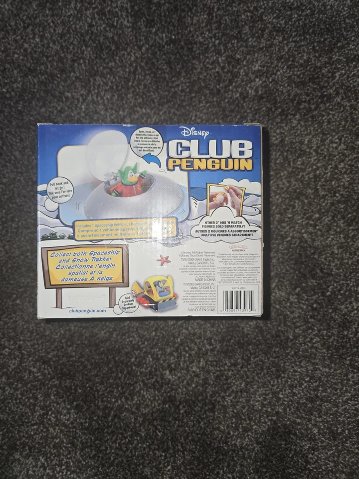 Juego de figuras de juguete OVNI extraterrestres en nave espacial Disney CLUB PENGUIN, funciona, RARO Foto 4 de 4