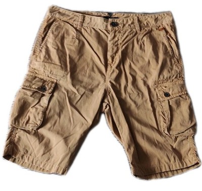 Bershka Herren Short, Straight Fit, Braun, Gr. EU 42, 100 % Baumwolle