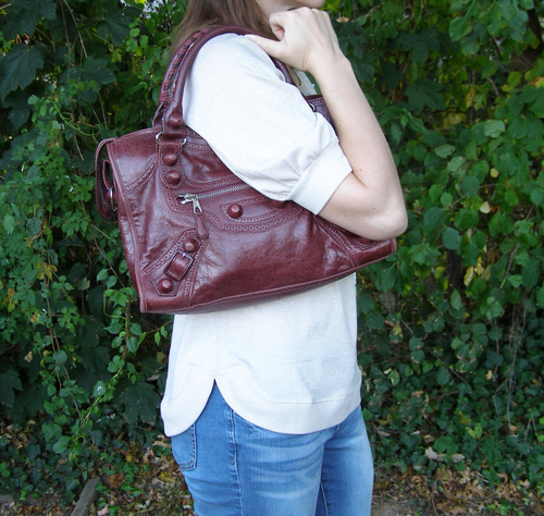 Balenciaga City distressed leather shoulder bag DARK RED/MAROON/CRANBERRY color - Picture 18 of 20