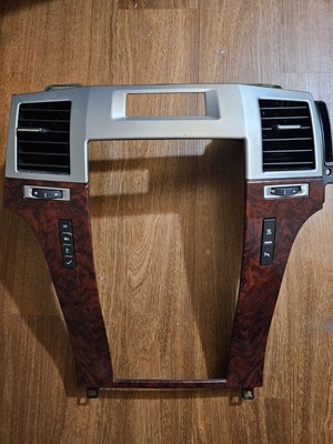 2008 Escalade ESV Radio Climate Silver Woodgrain Dash Panel Trim Plate Vent OEM