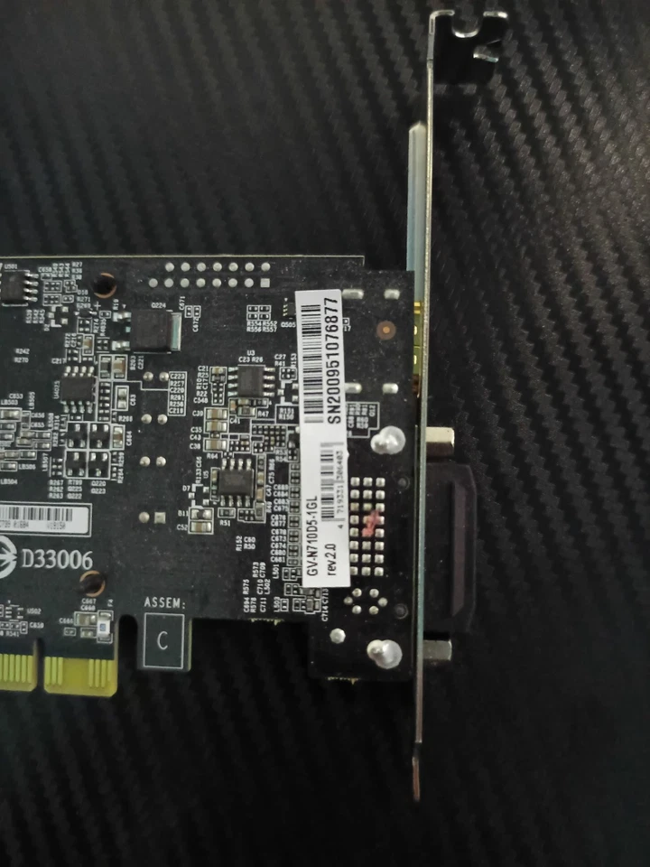 Gigabyte GeForce GT 710 1GB GV-N710D5-1GL REV2.0 Crossfire X8 Video Card - Image 3 of 3