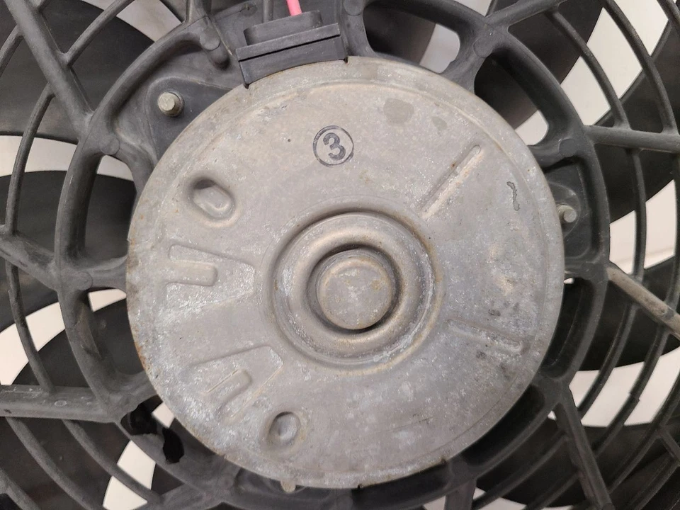 02-04 CHEVROLET TRACKER Radiator Fan Motor Fan Assembly Condenser 91177005 - Изображение 2 из 4