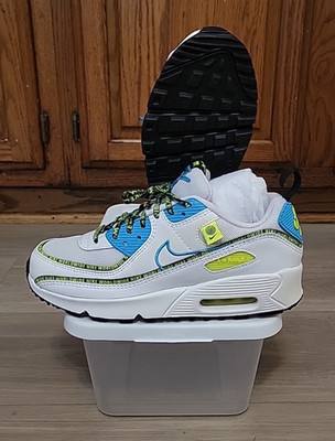 RARE NEW DS Nike White Air Max 90 SE Worldwide Pack Blue Volt CV7665-100 5Y W6.5