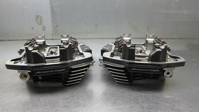 Harley Davidson Screamin Eagle Paar neue OEM Zylinderköpfe Stage IV 112ci-135ci