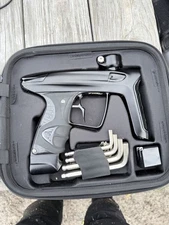 Luxe TM40 DLX Black - Paintball Marker with Case and Accessories  
