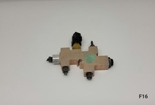 1989-1998 Geo Tracker Suzuki Sidekick Brake Proportioning Valve Block Oem
