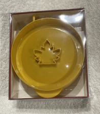Celebrate it Mini Pie Mold Maple Leaf design . New in Box