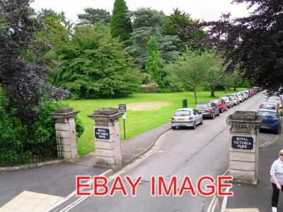 FOTO TWERTON EINGANG ZUM ROYAL VICTORIA PARK VOM NORTH END DER PARK LANE VIEWE