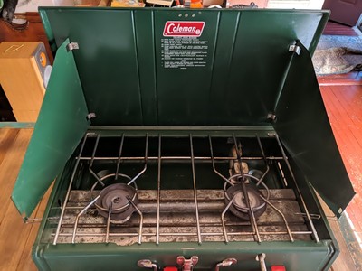 Vintage Coleman 2-Burner White Gas Camp Stove Model 413G August 
