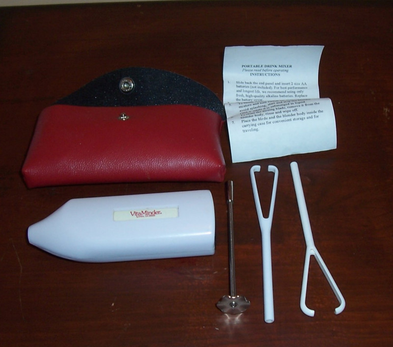 VitaMinder Mini Handheld Drink Mixer  3 Attachments, Battery Operated