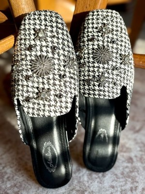 ATALINA HOUNDSTOOTH SLIP ON MULE SHOES . Says 7.5 W - I am a 7 Reg, Fit Fine