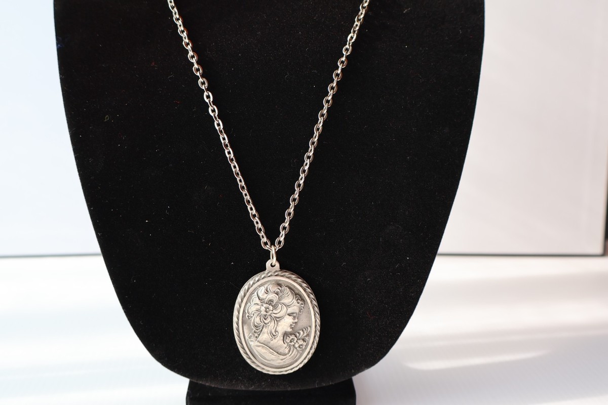 Vintage Jorgen Jensen Denmark Pewter Cameo Pendant Necklace 25