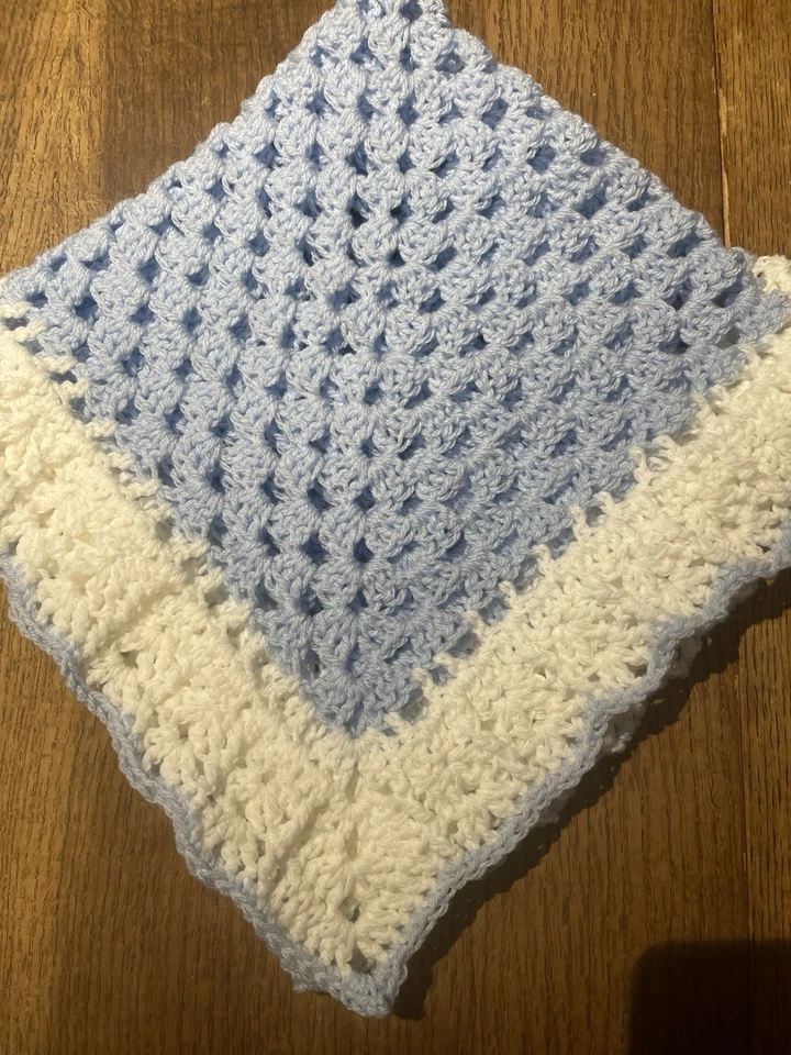 Manta/sombrero afgano bebé ganchillo hecho a mano. ENVÍO GRATIS Hecho en Estados Unidos Foto 4 de 4