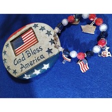 Patriotic Red White and Blue Beaded Charm Bracelet 4th of July