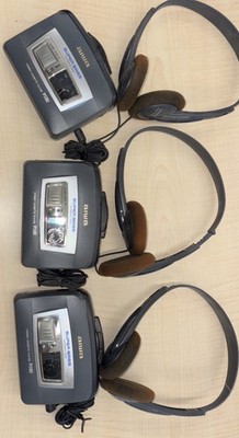 Aiwa HS-PS181 Personal Stereo Cassette Player Walkman For Parts