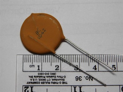 5 Vishay S104Z93Z5VL83LOR .1uF 500V +80%-20% Z5V Disc Capacitors 10mm Pitch