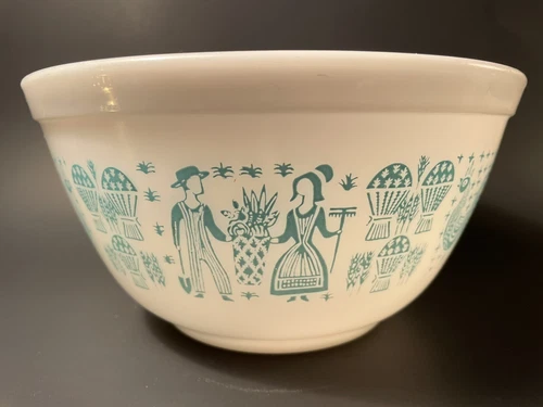 Vintage Pyrex Mixing Bowl Amish Butterprint 402 1.5 Qt
