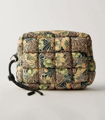 NWT FP MOVEMENT by FREE PEOPLE PRINTED MINI CASE IN DENSE FLORAL MINI/SMALL