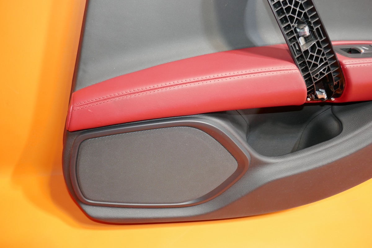 Maserati Ghibli 2014-2016 Rear Right Door panel Black P/N 670018932