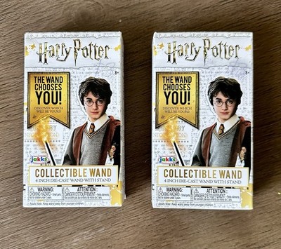 Harry Potter Bundle of Collectible Wands 4'' JAKKS Pacific and Metal Nano Figures